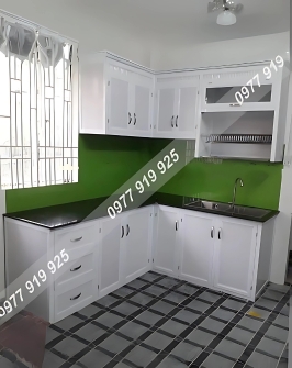 tu-bep-nhom-kinh-trang-su-dep